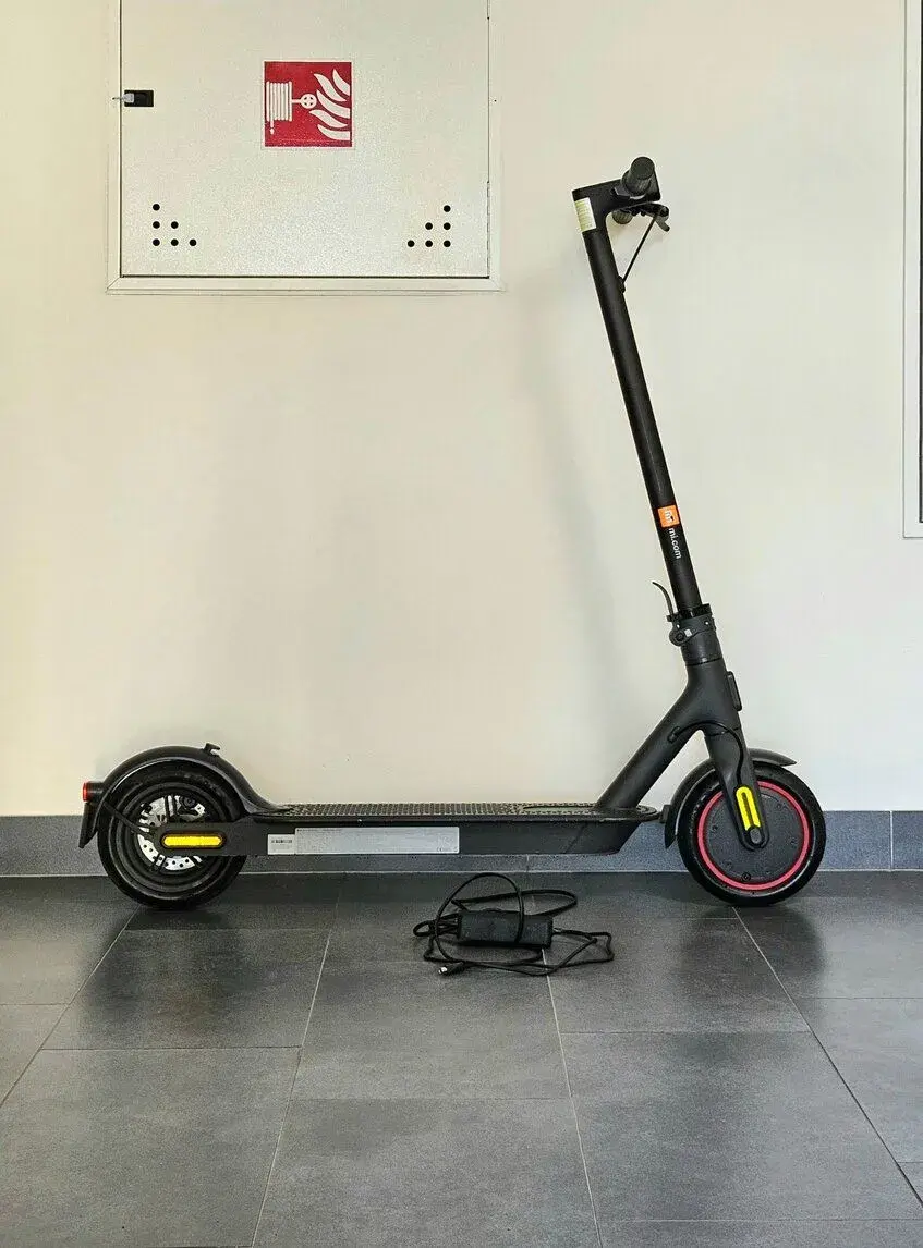 Elektrokoloběžka Xiaomi Scooter Pro 2, 433 km najeto