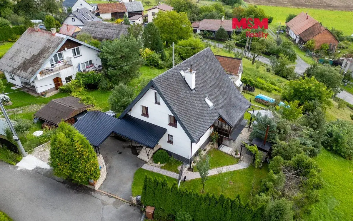 Prodej rodinného domu, 190 m², Janovice