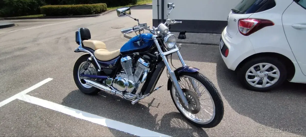 Suzuki vs800