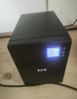 Zalozni napajeci zdroj EATON 5SC500i - záruka