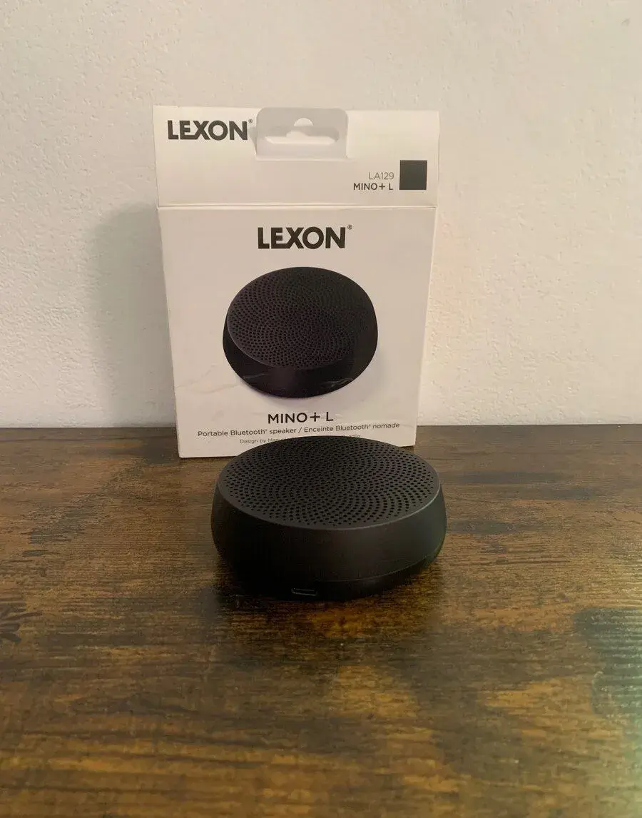 Přenosný Bluetooth reproduktor Lexon Mino+ (5W) – černý