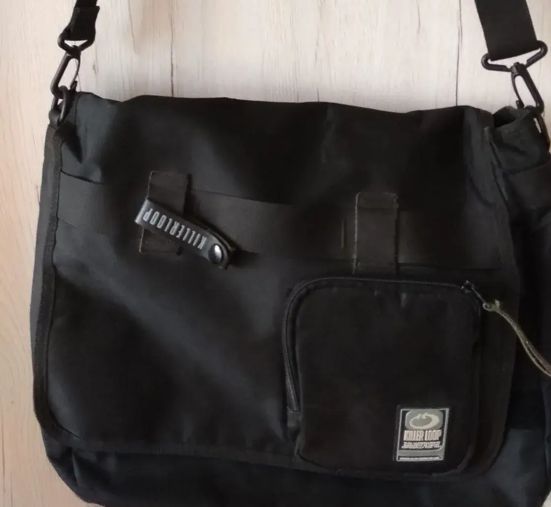 Taška pro notebook, CD disky, batohy na záda i do ruky