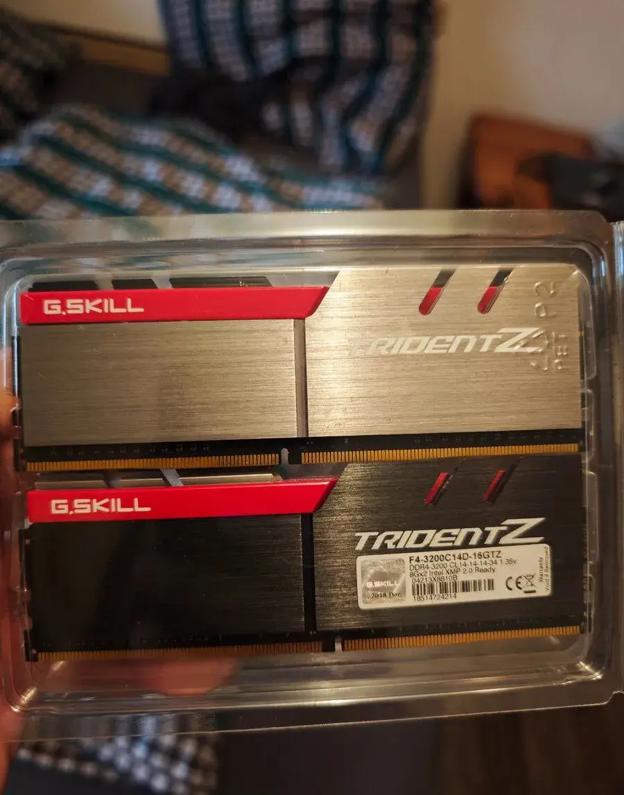 RAM 16GB DDR4 G.Skill Trident Z 3200MHz CL14 (2x8GB)