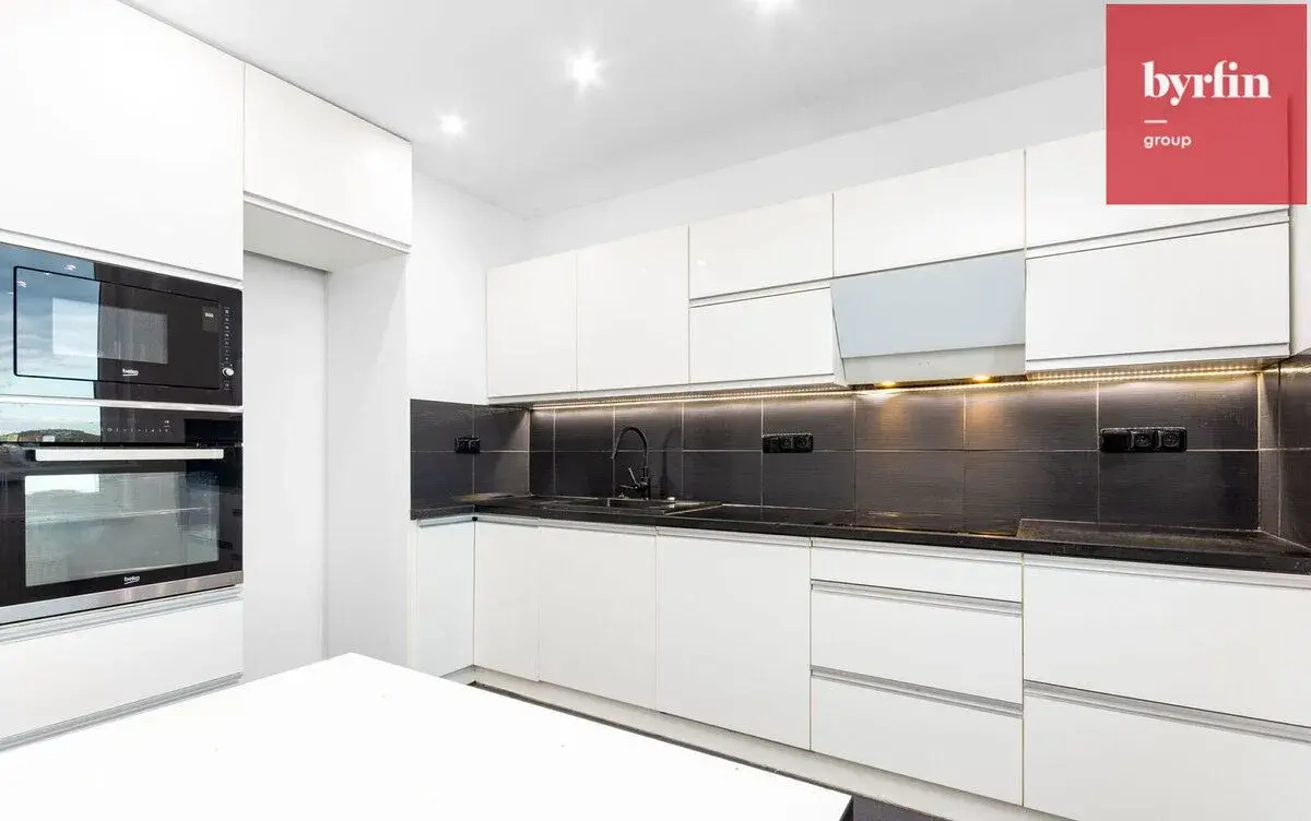 Prodej bytu 3+1 s balkónem, 76 m² – Ostrava, ul. Josefa Brab