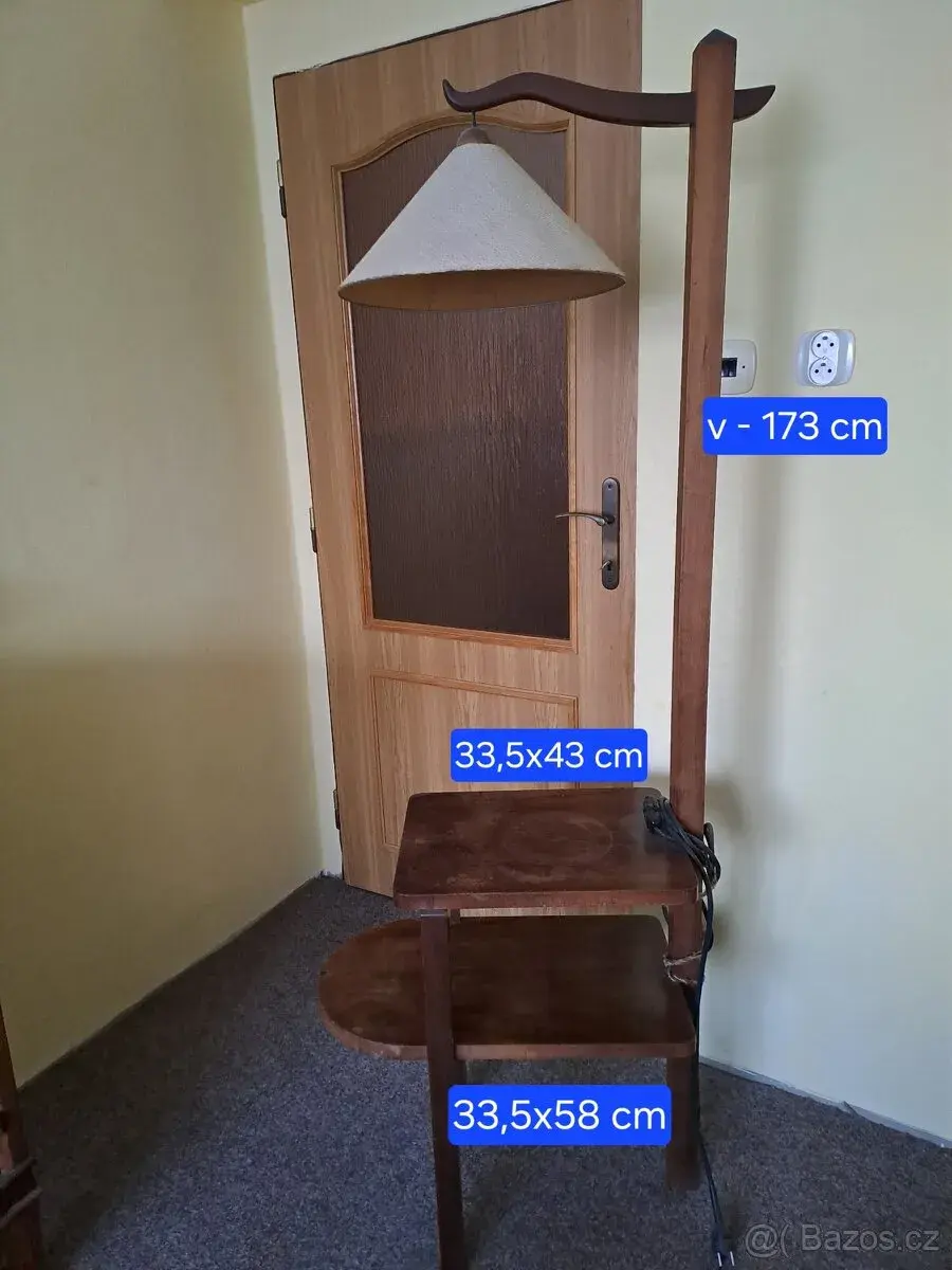 Stojací lampa