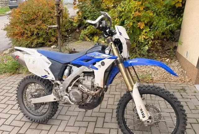 YAMAHA WR 450 f, rok 2013 málo jetá