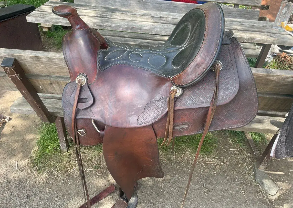 Westernové sedlo Lucky Horse
