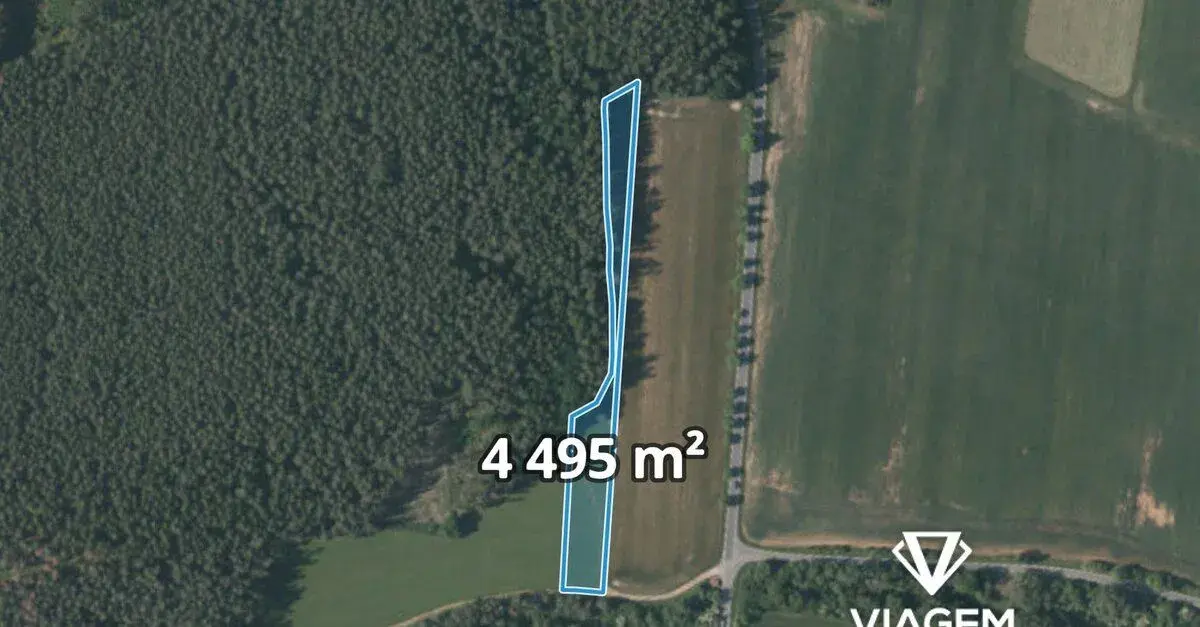 Pole 4 495 m², Podíl 50 % o výměře 2 248 m²