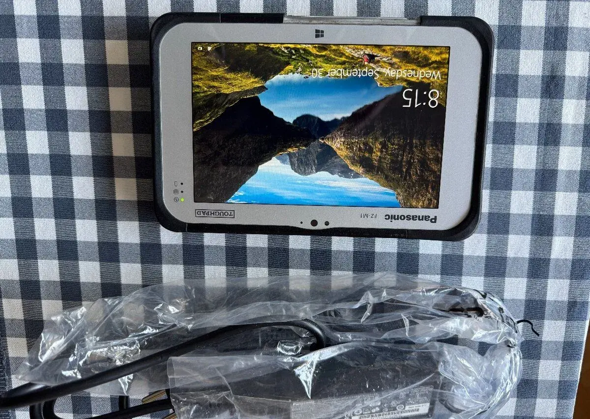 Panasonic Toughpad FZ-M1