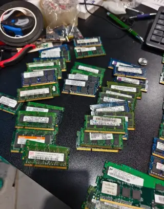 Starší paměti do notebooků a PC - netestované