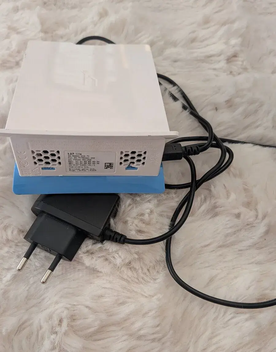 Router MikroTik hAP lite