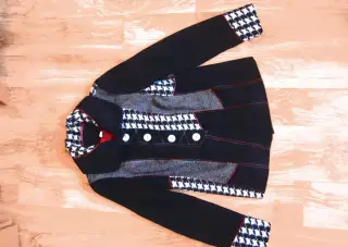 Krátký kabát / sako vel. S/M, 30% vlny a 70% viskozy