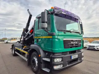 MAN TGM 18.290 RUKA HIAB 158 + NOSIČ KONTEJNERU