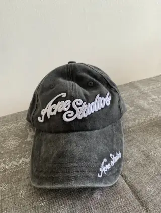 Acne Studios kšiltovka Šedá