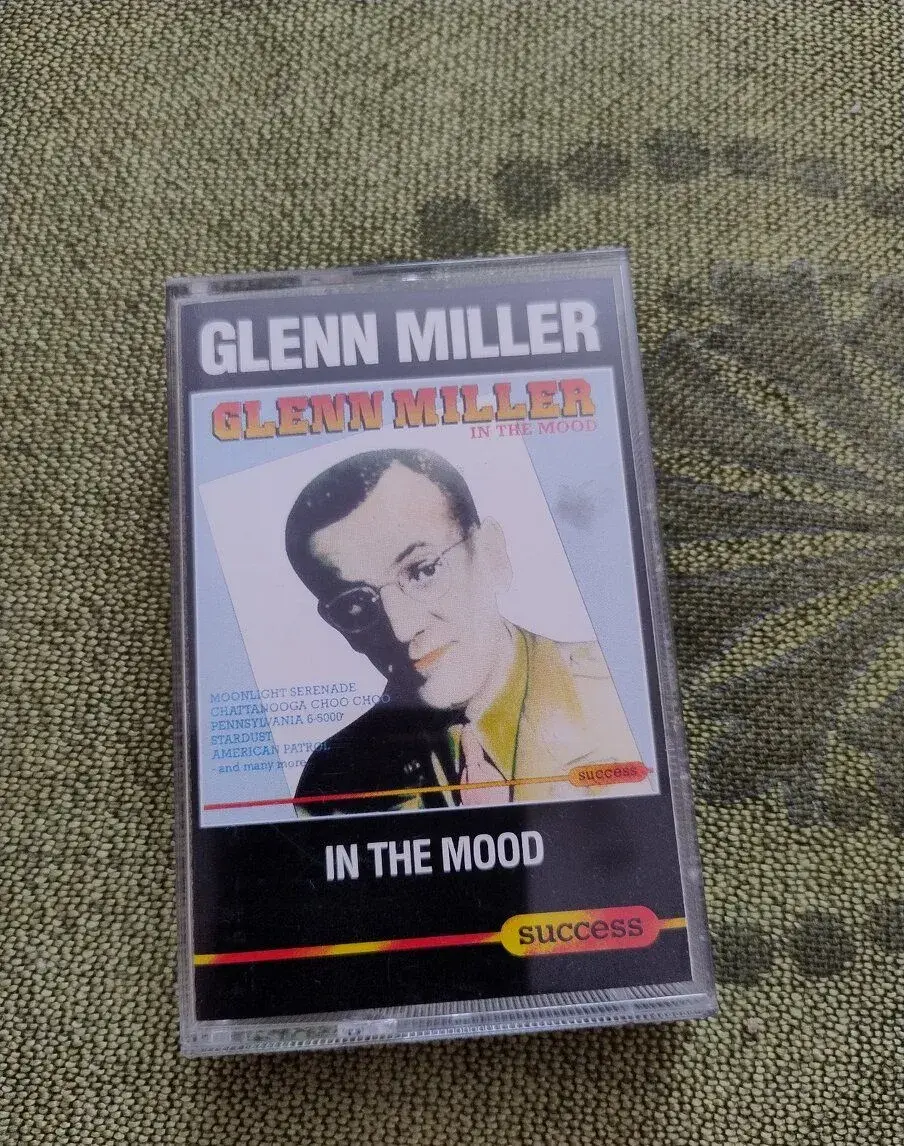 GLENN MILLER - IN THE MOOD
