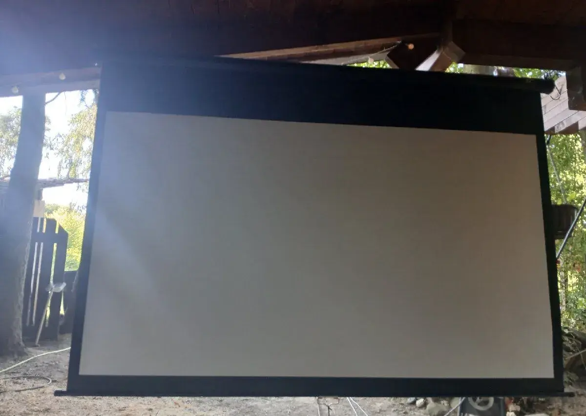 Promítací projekční platno elite screens