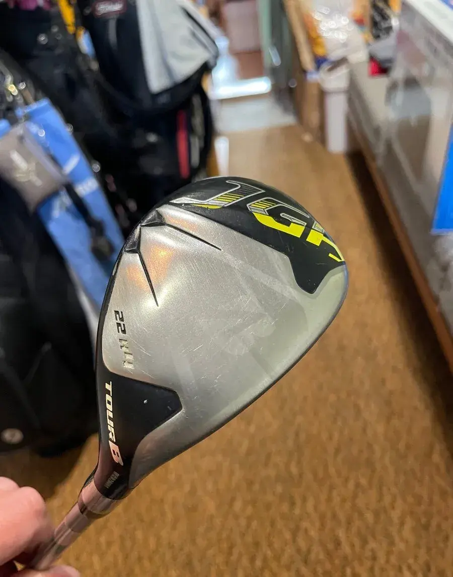 hybrid č.4 Bridgestone JGR TourB, RH, shaft S, cover