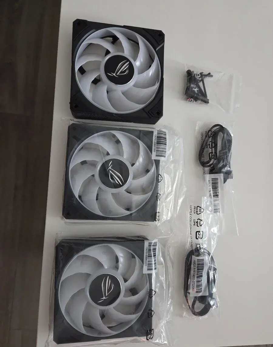ROG RGB ventilátory -Magnetic Daisy-chainable Fan 3ks ROG M