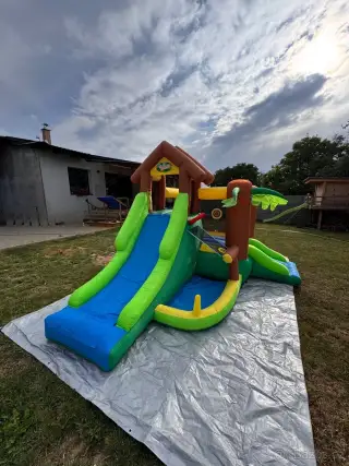 Pronájem skákacího hradu