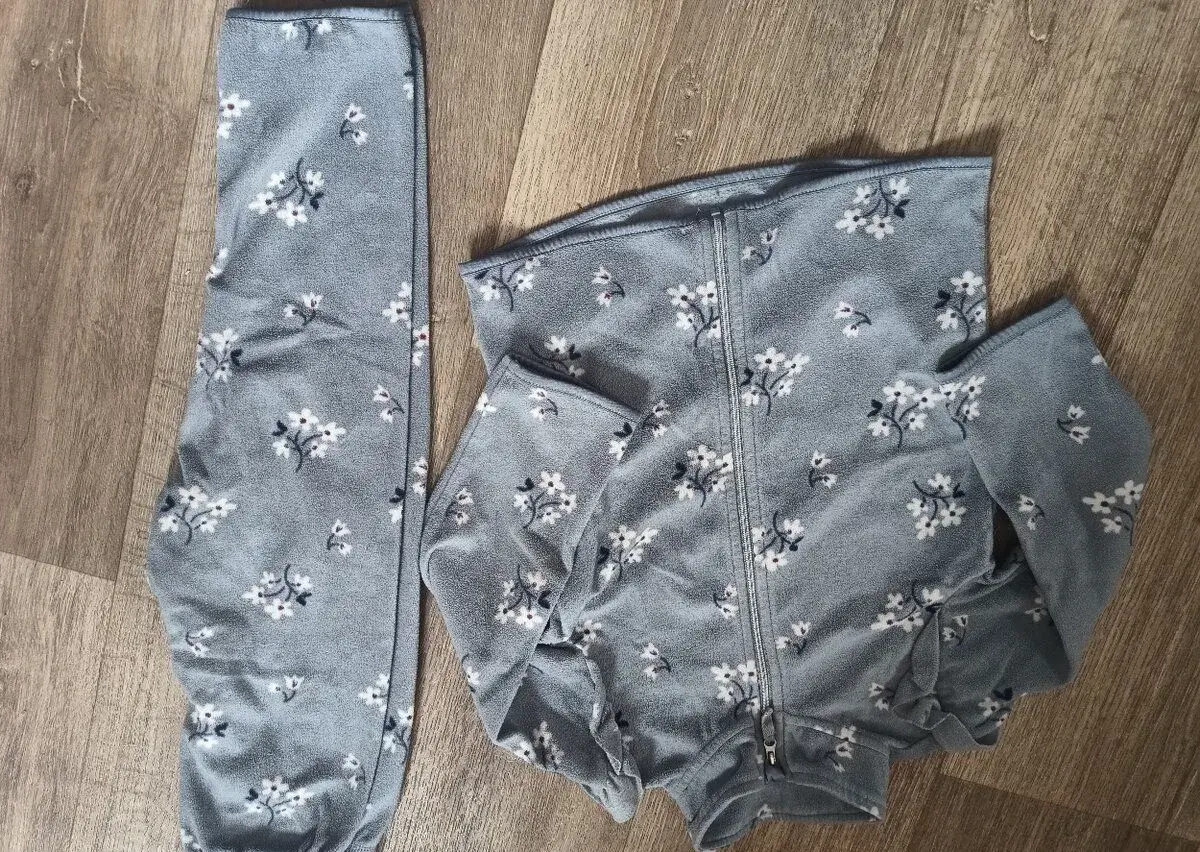 Fleecová souprava H&M vel. 98/104
