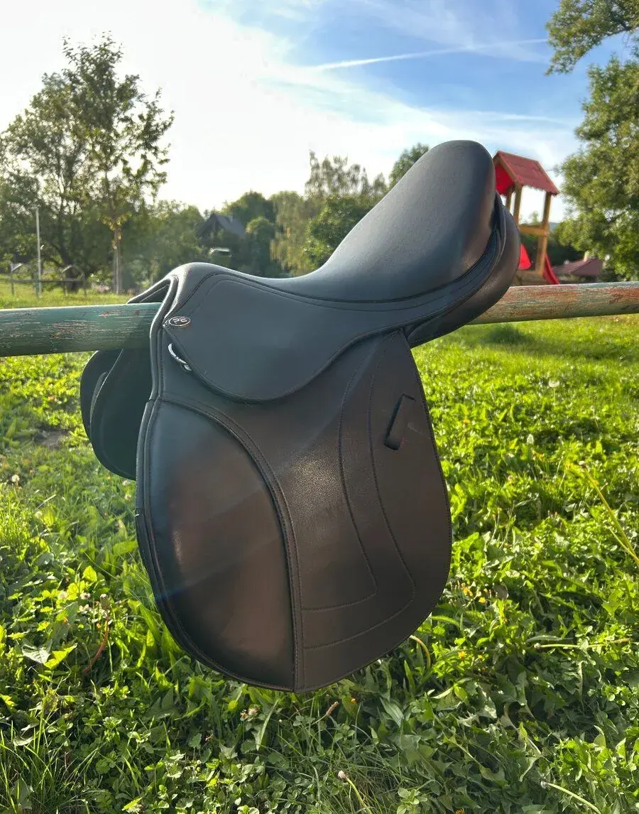 Sedlo premier equine