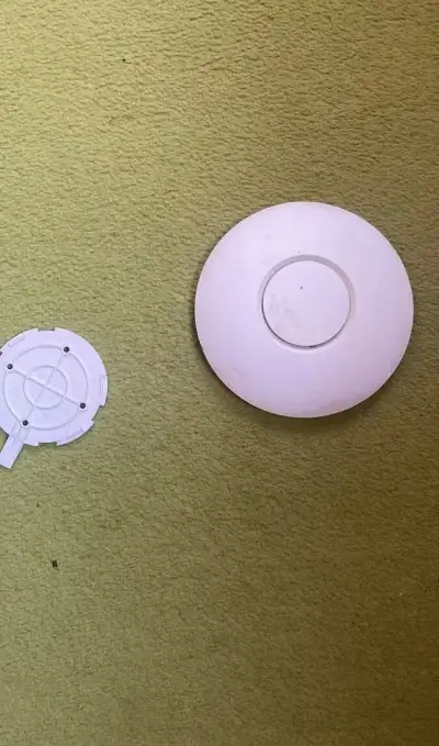 Ubiquiti UniFi AP AC Lite (UAP-AC-LITE)