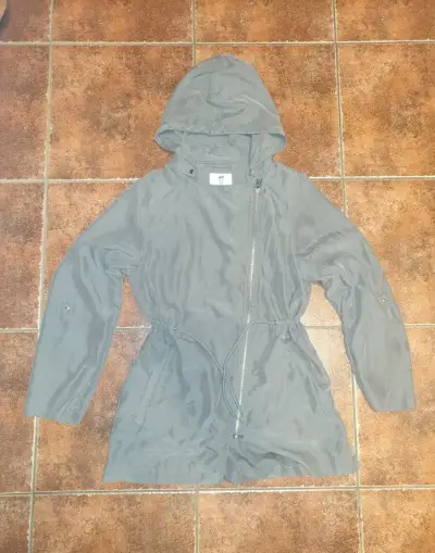 Tenký plášť H&M na jaro/léto/podzim vel.152 (11-12 let).