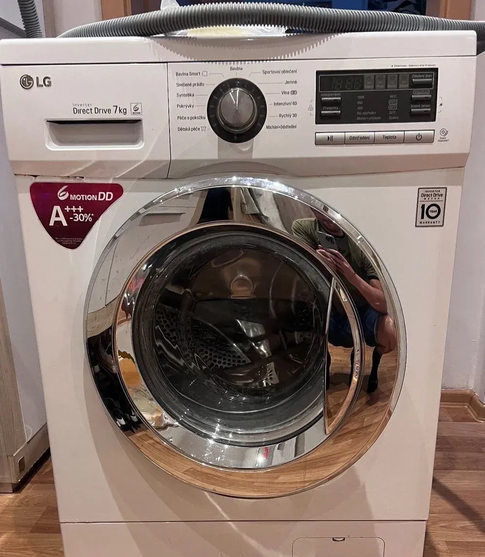 Pračka LG Direct Drive 7 kg