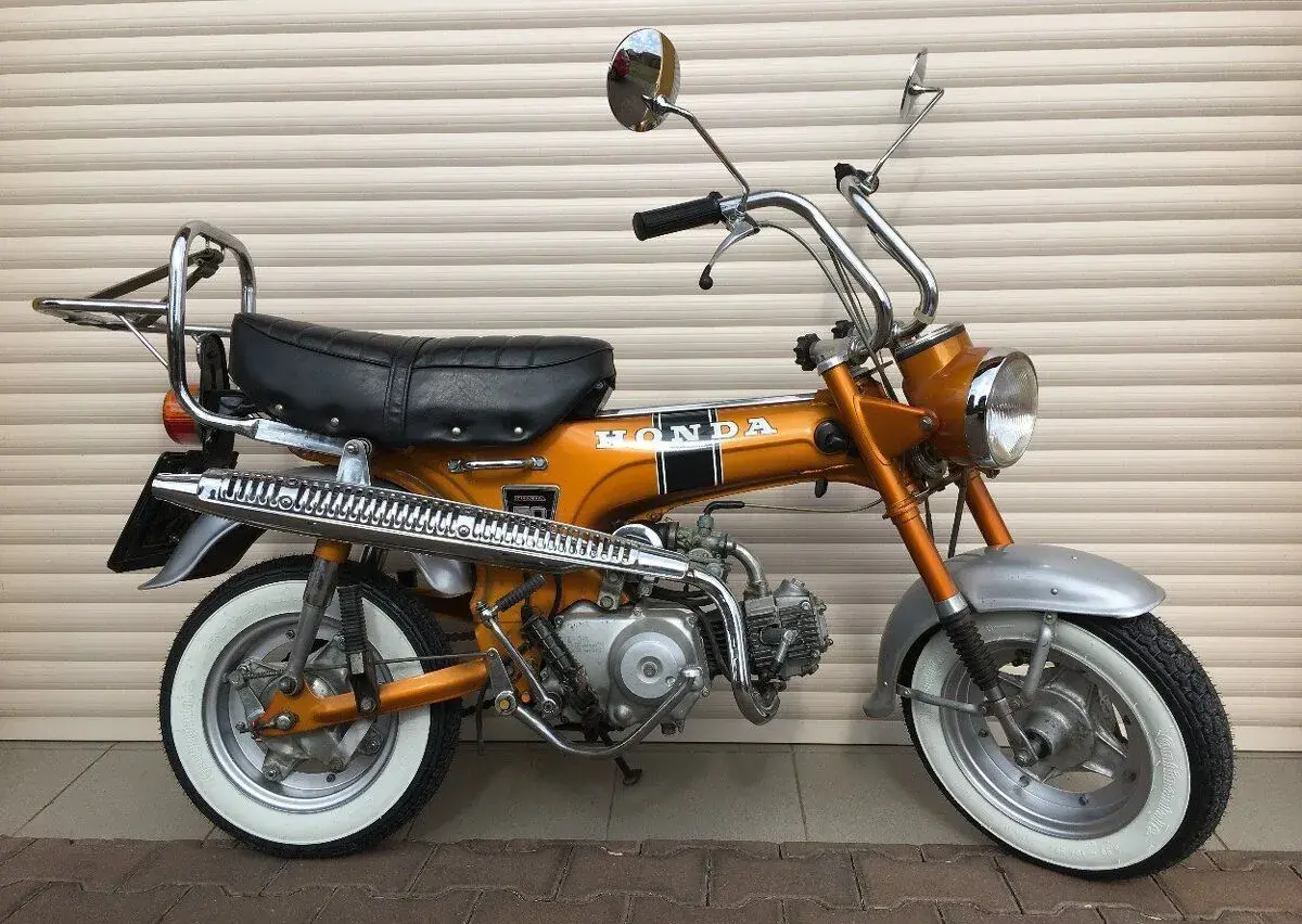 Honda DAX ST50