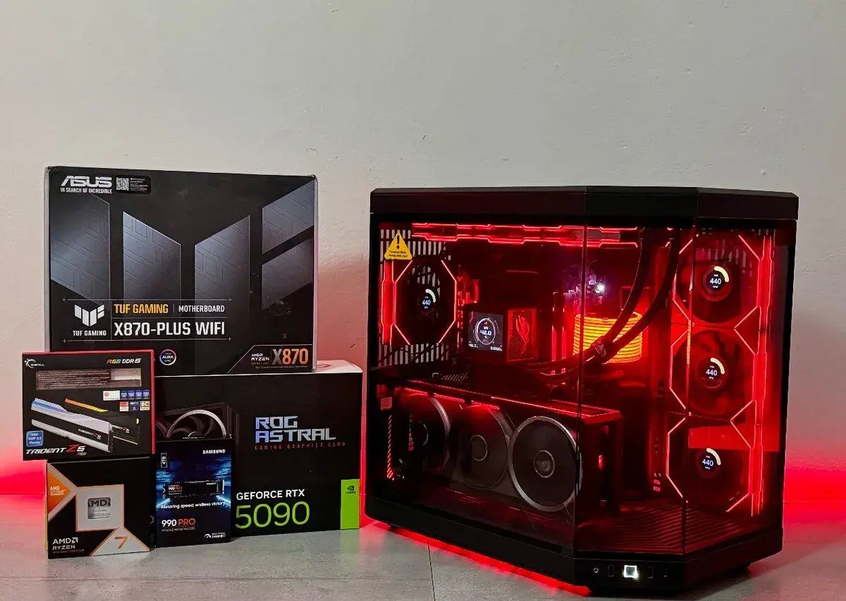 HERNÍ PC R7 9800X3D/64GB RAM/RTX 5090/4TB SSD