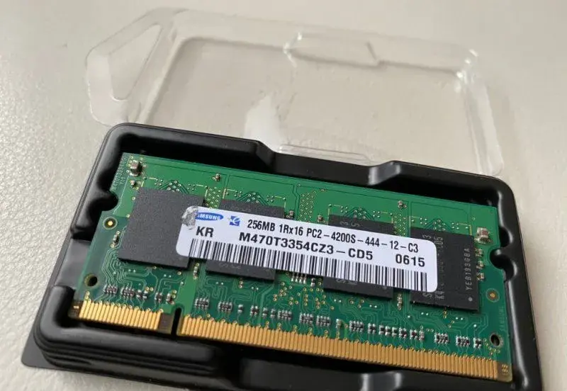 Samsung 256MB 533MHz DDR2 PC4200 SoDimm