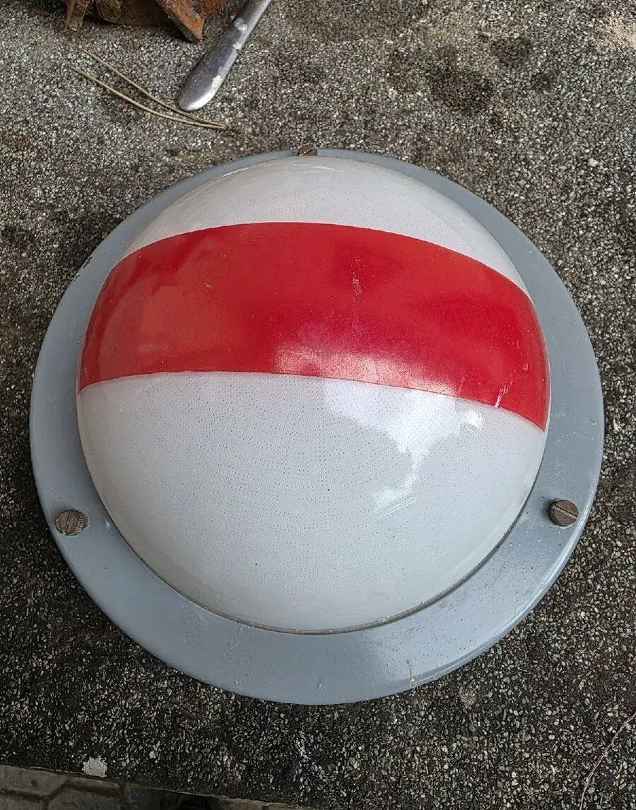 Nouzové světlo retro