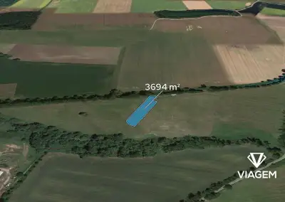Pole 3 694 m², Podíl 13 % o výměře 462 m²