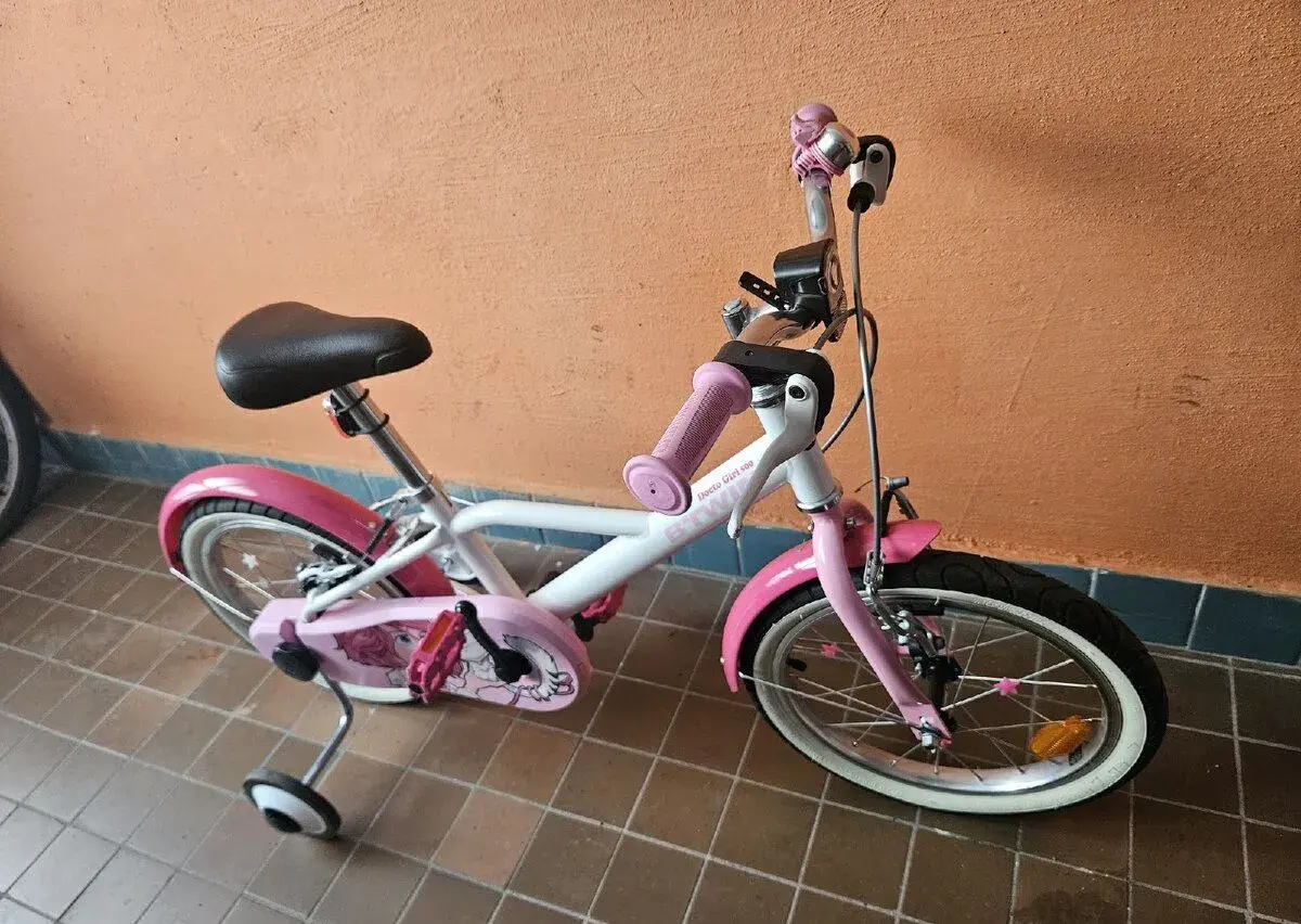 Dětské kolo Decathlon 500 Doctor girl 16"