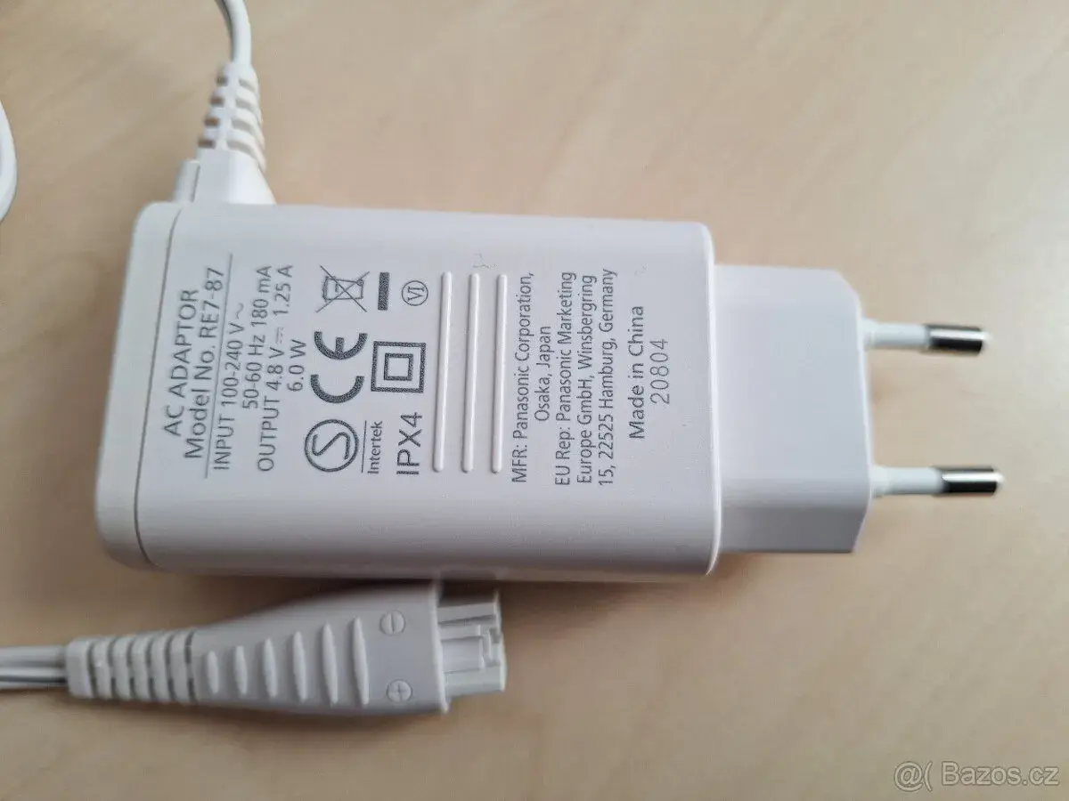 Nabíječka Panasonic RE7-87 pro holicí strojky a další