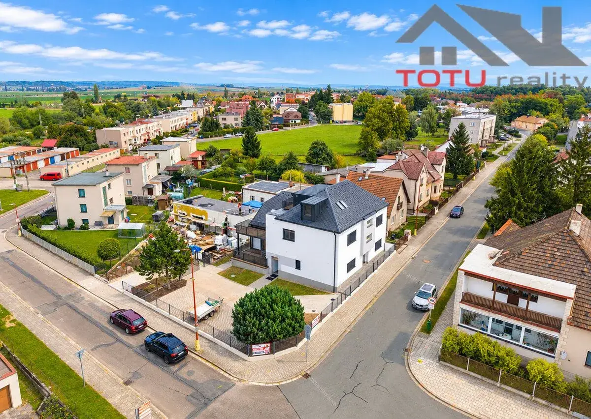 Pronájem moderního bytu 2+kk, 50,55 m2, Černožice nad Labem