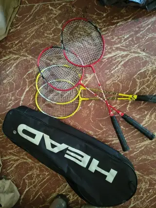 Pálky na badminton