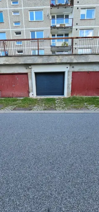 PRODEJ GARÁŽE 19 m² – LIBEREC, ULICE SNĚHURČINA Osobní vlast