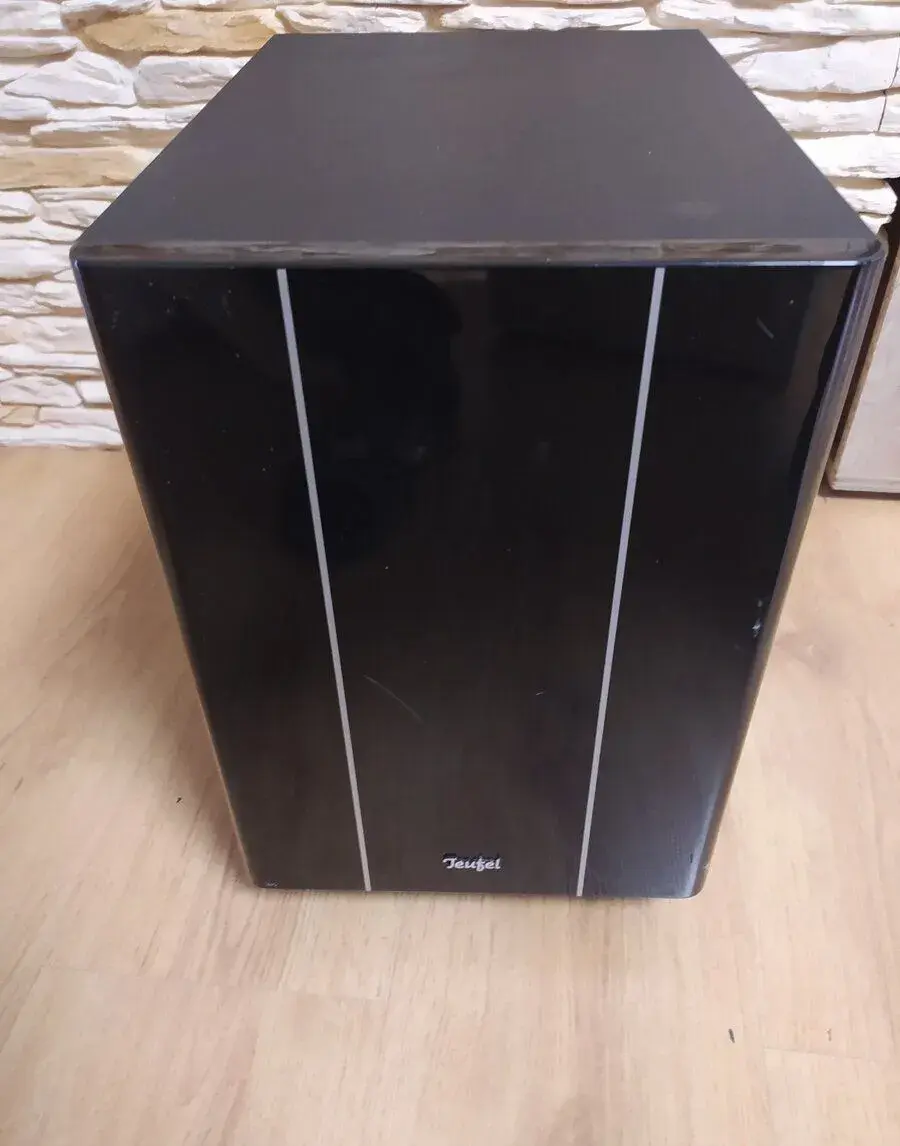 PASIVNÍ SUBWOOFER TEUFEL IP 400 SW