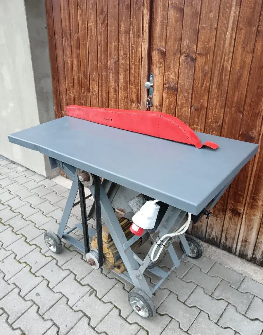 Cirkulárka s kolíbkou