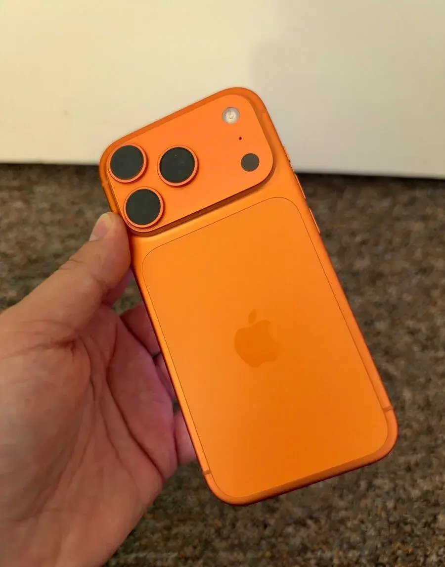 Apple iPhone 17 Pro 1tb. 100 % baterie. Zaruka, esim.