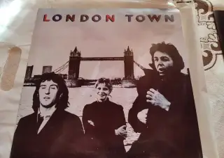 LP Wings: London Town