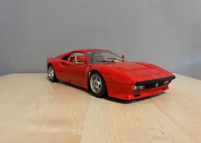 Ferrari 288 GTO 1:18 Bburago