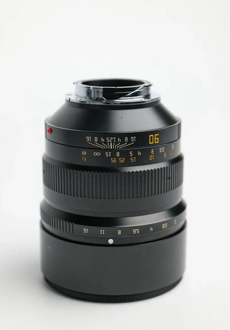 TTArtisan 90mm f/1.25 Leica M – světelný portrétní objektiv