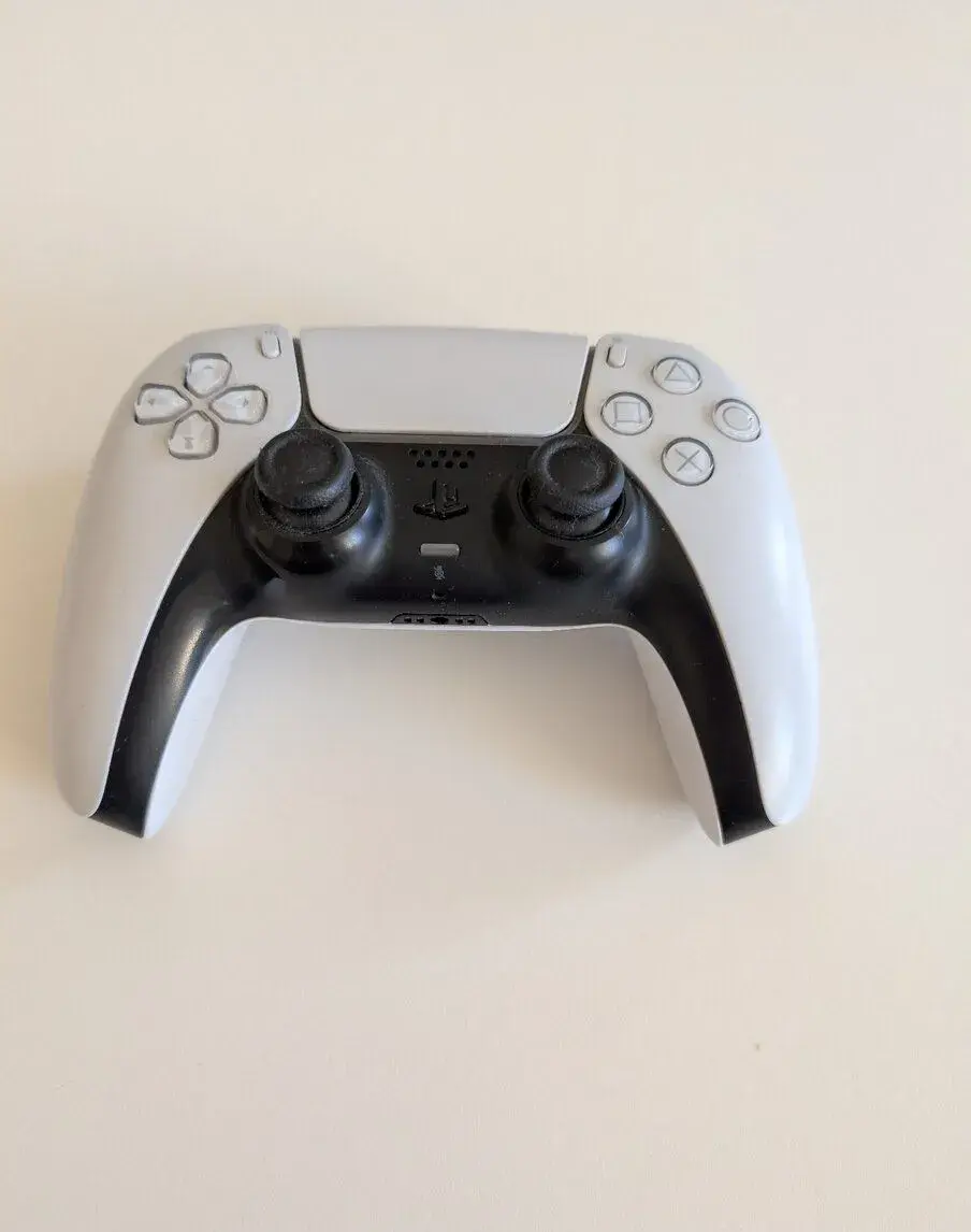 PS5 DualSense ovladač bílý – na náhradní díly / opravu