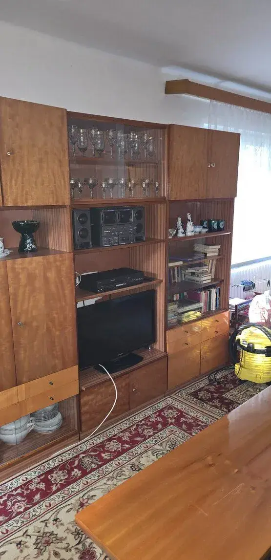 Darují za odvoz starší nábytek ,na chalupu ,chatu ,zahradu.