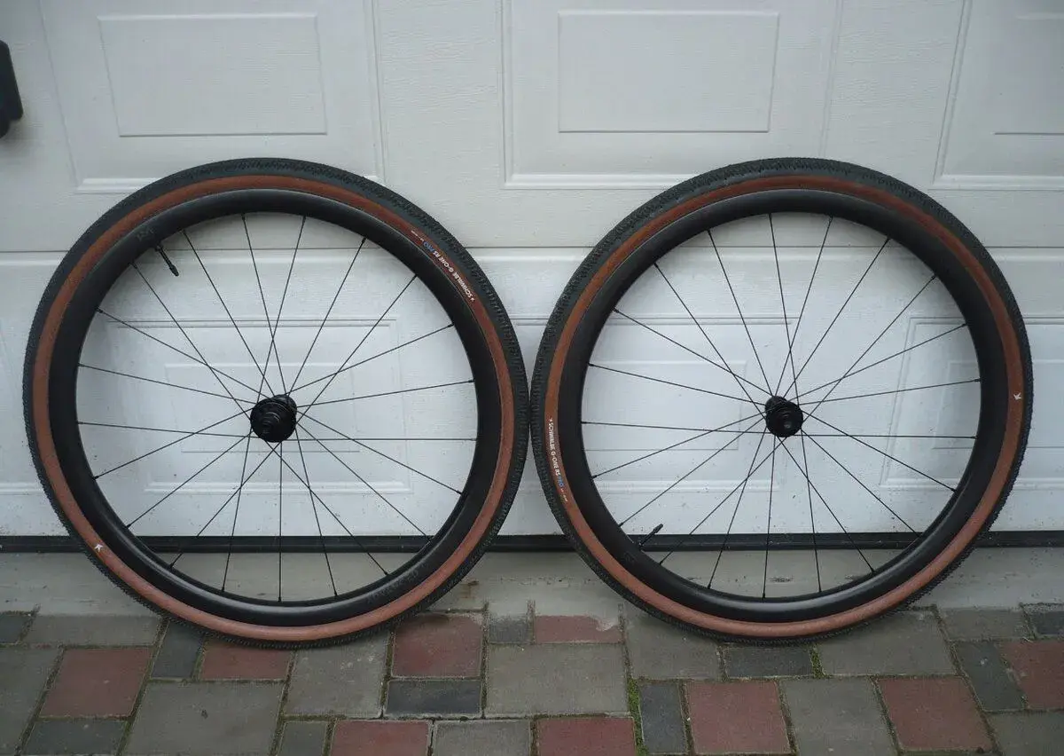 Nová karbonová gravel kola Newmen G34 váha 1390gramů