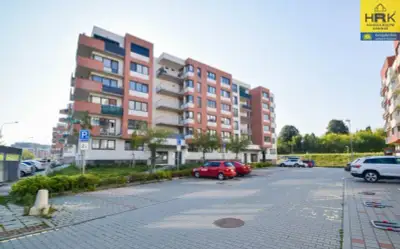 Pronájem krásného bytu 2+kk s garáží, ul E.