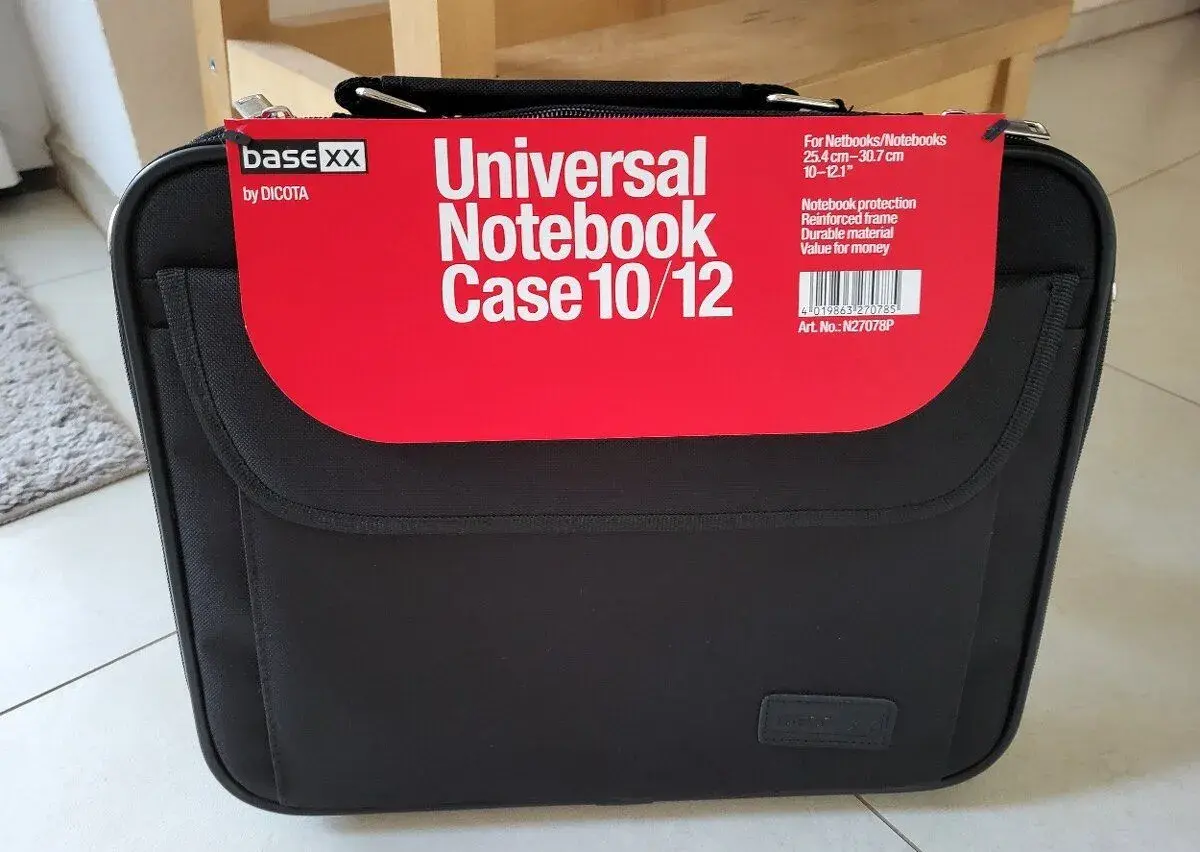 Pouzdro na notebook Dicota Base XX