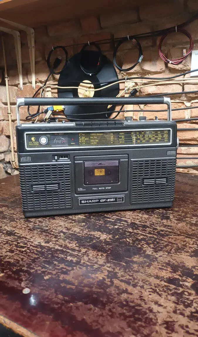 Sharp GF-8181